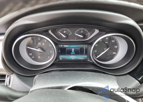 2020 Buick Envision Preferred z USA, uszkodzony, nr VIN LRBFXBSA6LD047553